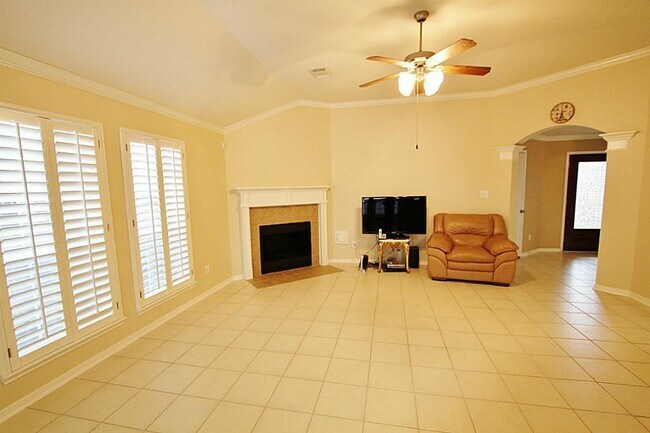 Foto del edificio - 22119 Torricelli Ln