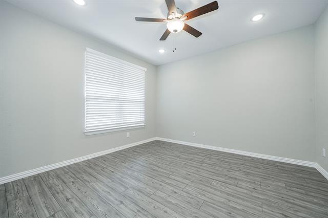 Foto del edificio - 427 Holt Ln