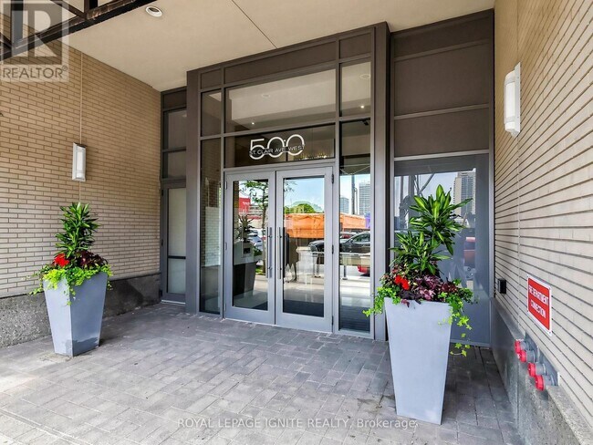 Photo du bâtiment - 204 - 500 ST.CLAIR AVENUE W