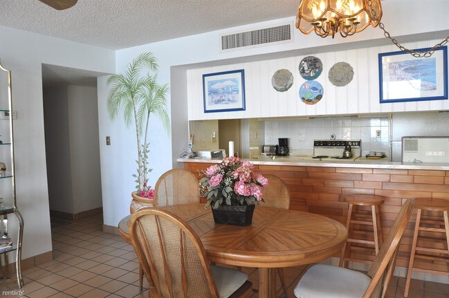 Building Photo - 450 S Gulfview Blvd