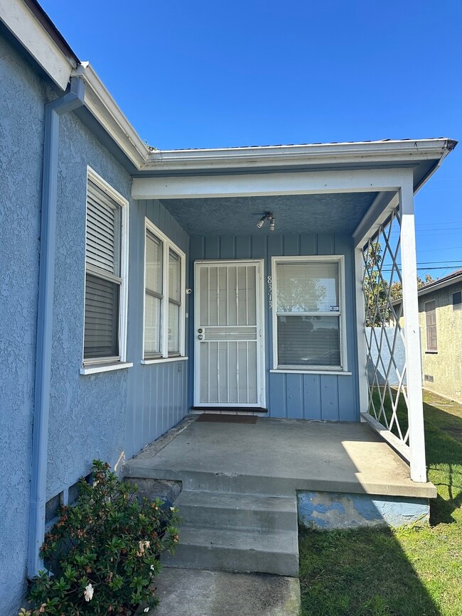 Building Photo - 8373 Dunbarton Ave