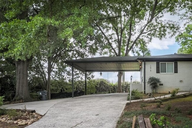 Foto del edificio - 1076 Vonda Ln SW