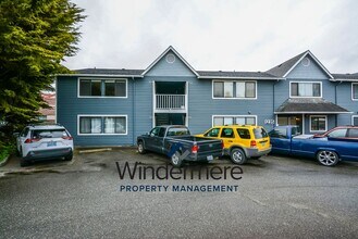 Building Photo - 1235 SE 4th Ave