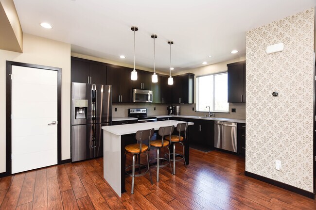 Building Photo - 15114 13th Park W