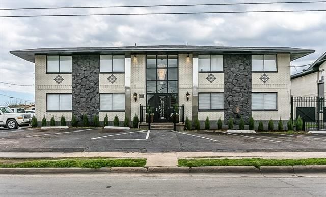 Primary Photo - 1511 Annex Ave