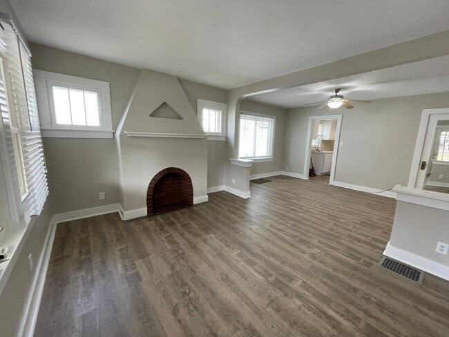 Building Photo - 2608 Westfield Ave