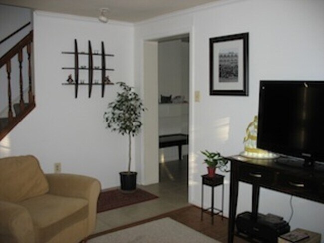 Foto del edificio - 1820 Stadium Rd