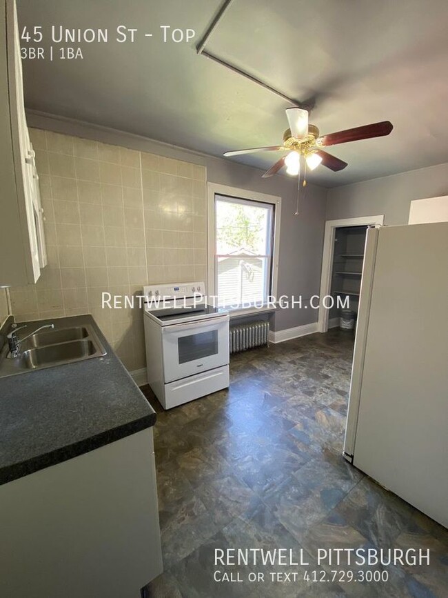 Building Photo - 3 Bedroom Duplex in Uniontown