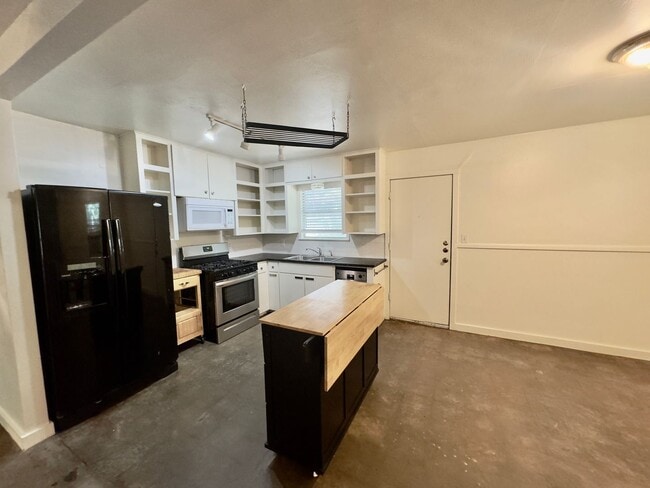 Foto del edificio - 4708 Red River St