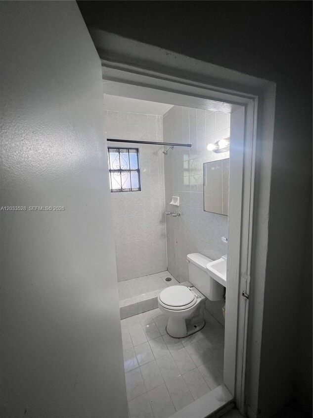 Foto del edificio - 1060 NW 116th St