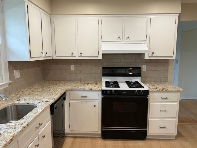 Foto del edificio - 60 Red Coach Dr