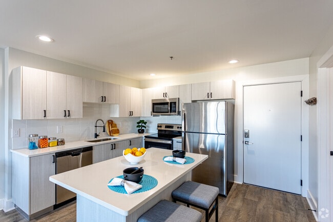 Interior Photo - The Flats Off Madison