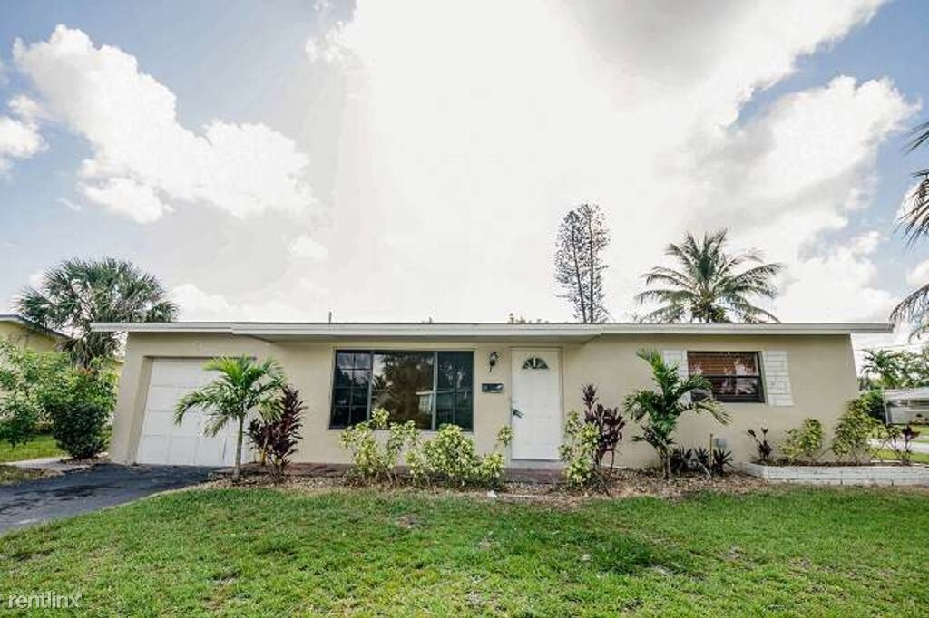 Foto principal - 3 br, 2 bath House - 2290 NW 74th Ave