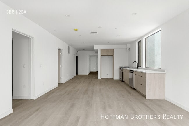 Building Photo - 3755 S Canfield Ave