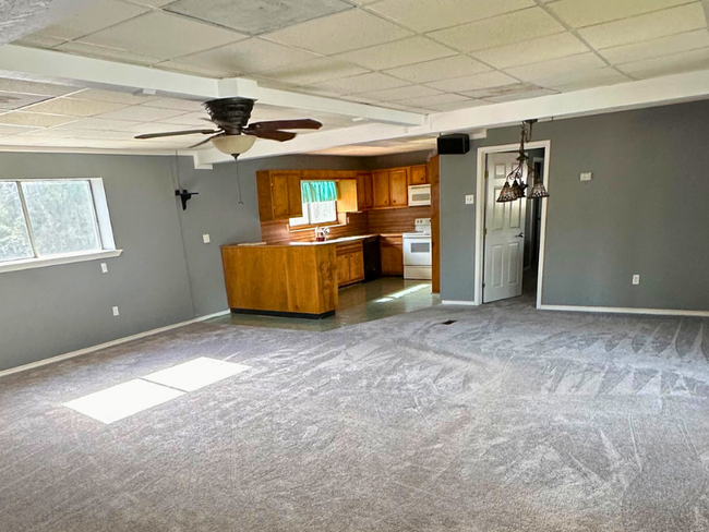 Building Photo - 2 Bedroom Apartment inside Penwaugh Resort...