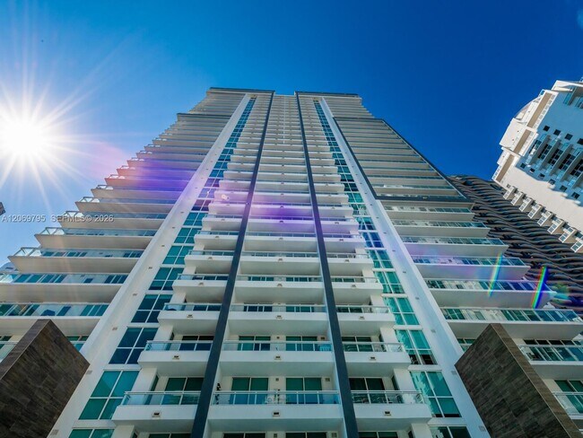 Foto del edificio - 1080 Brickell Ave