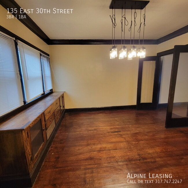 Building Photo - 135 E 30th St