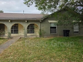 Building Photo - 12722 Shannon Hills Dr