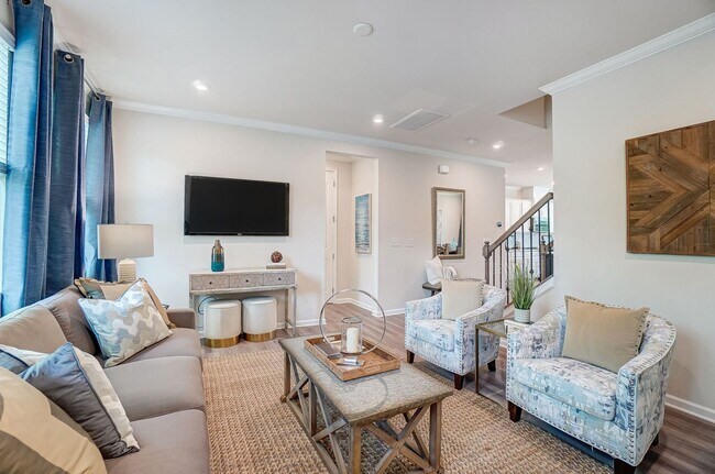 Foto del edificio - 4 Bedroom townhouse in Davidson