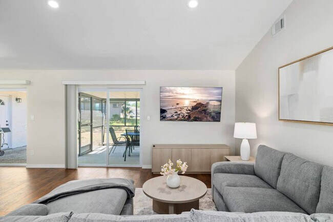 Foto del edificio - 1941 Tidewater Ct