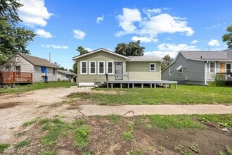 Building Photo - 314 Warford St