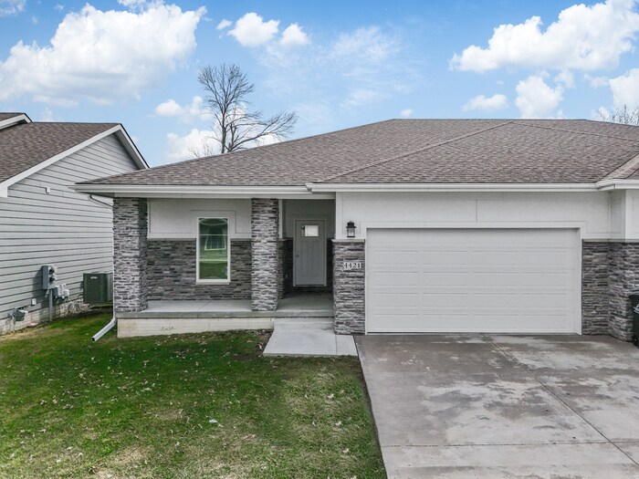 4421 Lower Beaver Rd Townhome Rentals in Des Moines IA