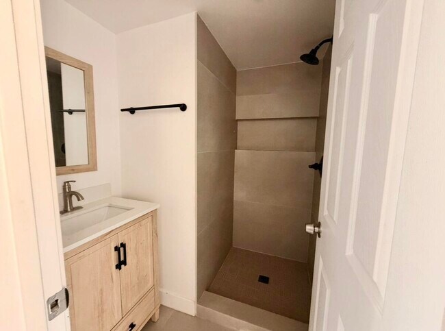 Foto del edificio - 32525 Monte Vista Rd