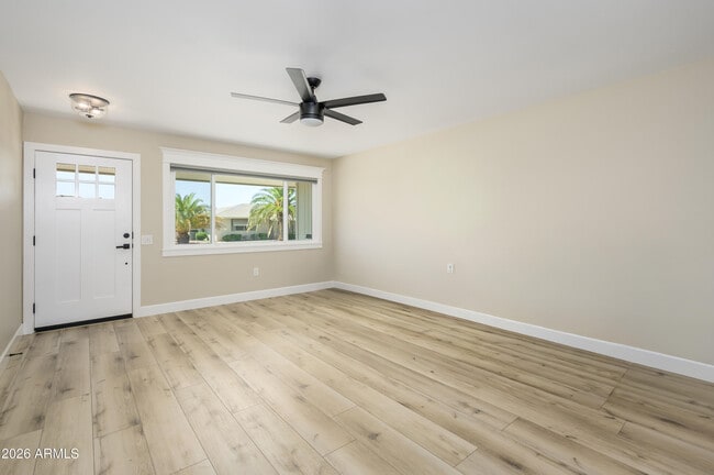 Building Photo - 9702 W Pineridge Dr