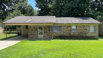 Building Photo - 8215 Spanish Rd