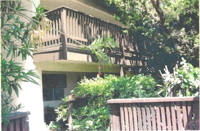 Building Photo - Casa de Sonoma