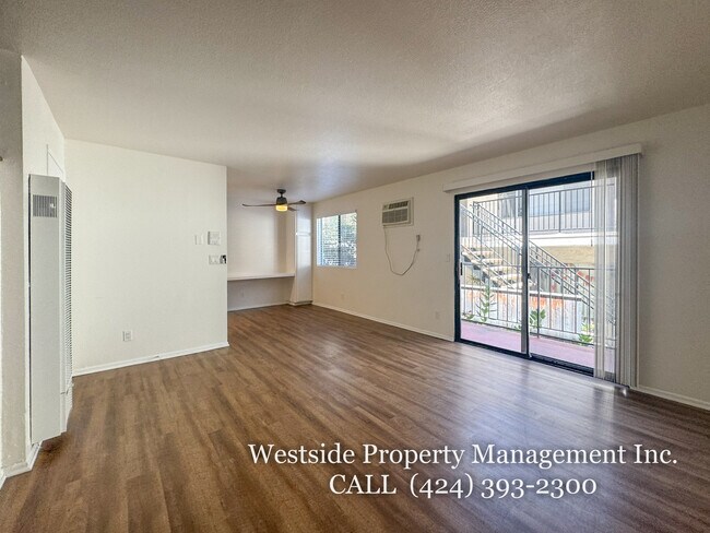 Foto del edificio - 4071 McLaughlin Ave