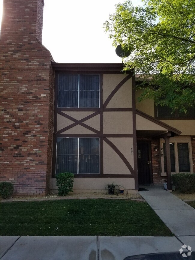 Building Photo - 7905 W Thunderbird Rd