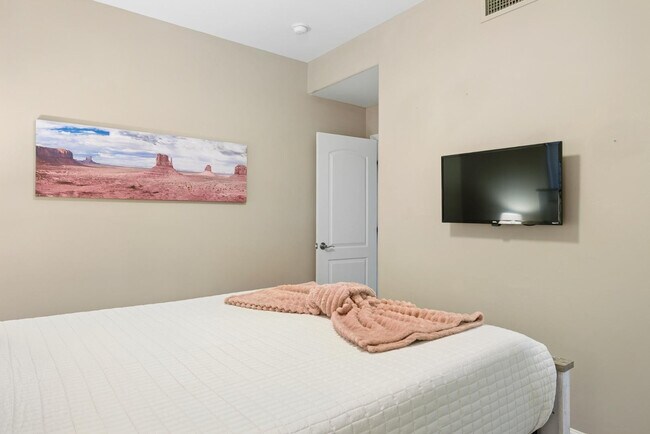 Foto del edificio - 9033 W Patrick Ln