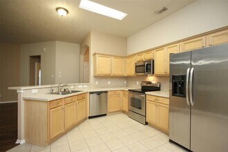 Building Photo - 14 Delphinium Pl