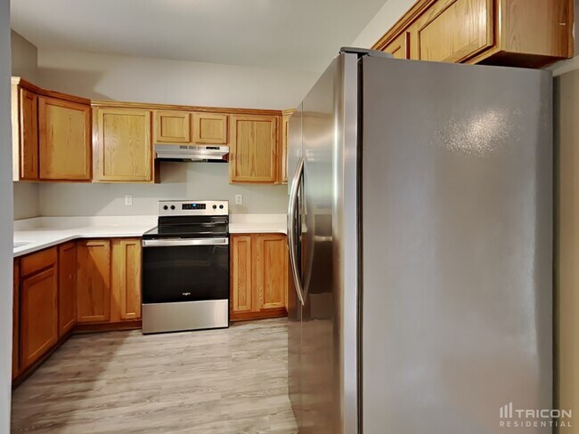 Building Photo - 8925 Woodland Park Lane Charlotte NC