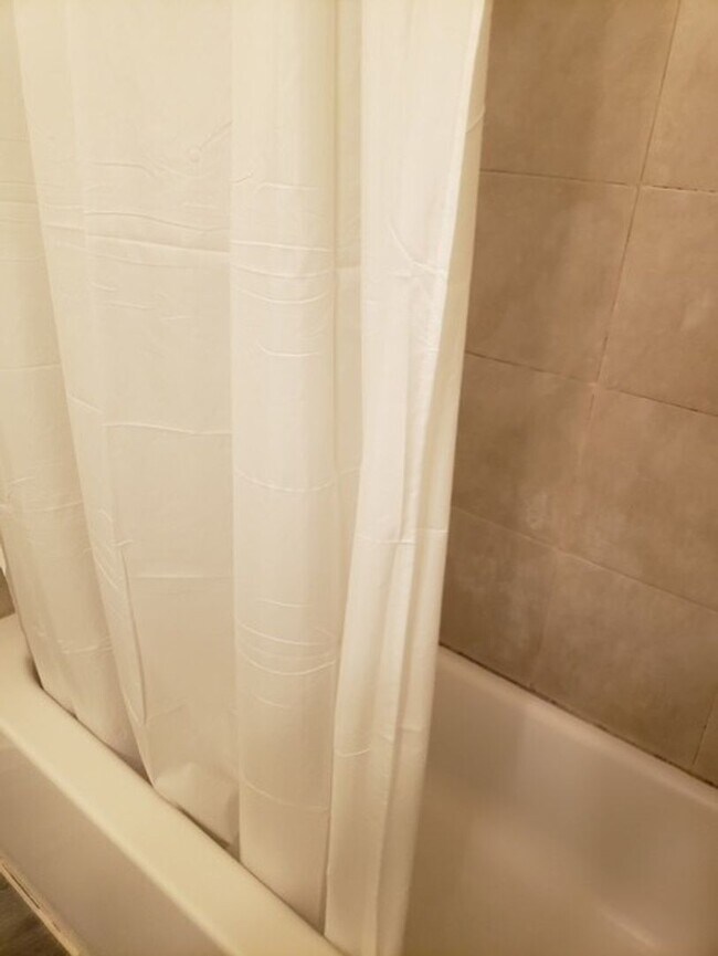 Foto del edificio - 6910N43rdM(723)