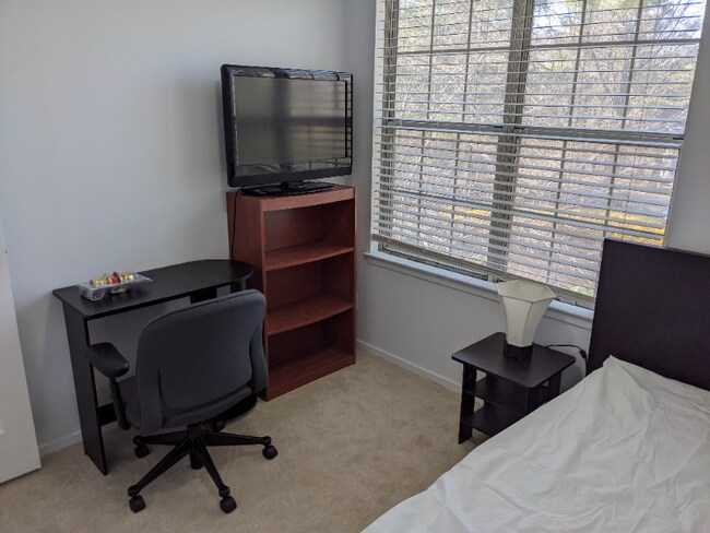 Foto del edificio - 5806 Bridgetown Ct