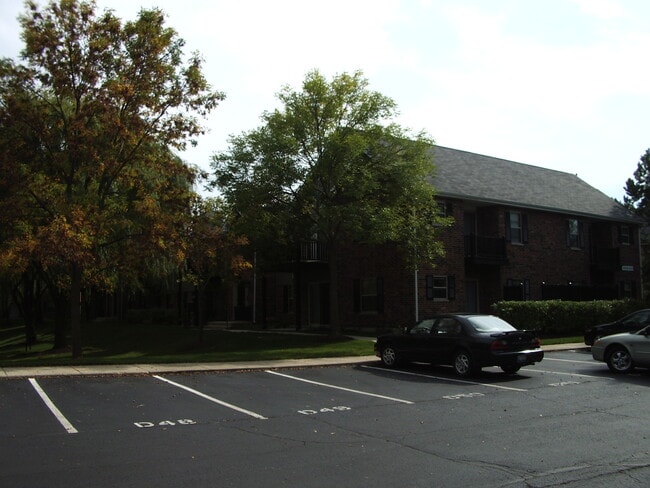 Building Photo - 1585 Raymond Dr