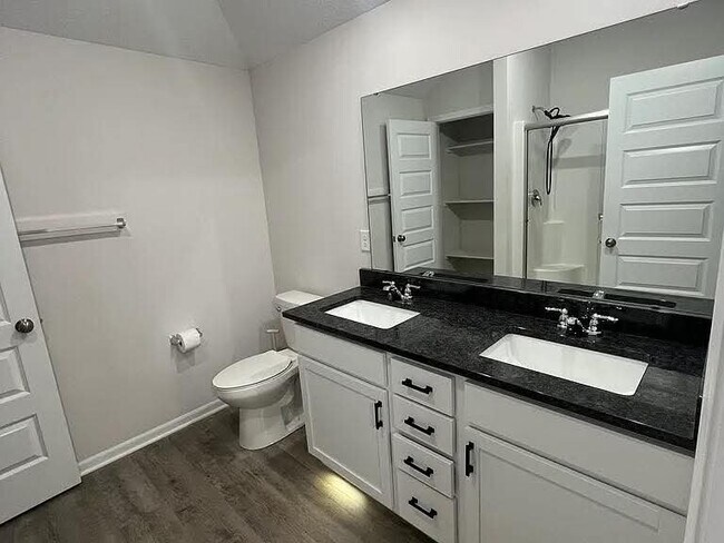 Foto del edificio - 500 SE Laurel Dr