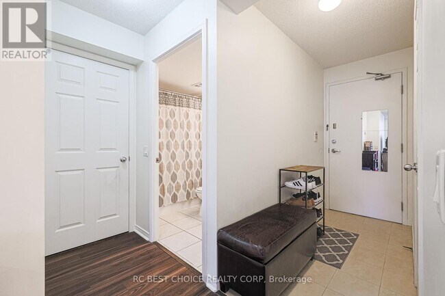 Photo du bâtiment - 155 Beecroft Rd