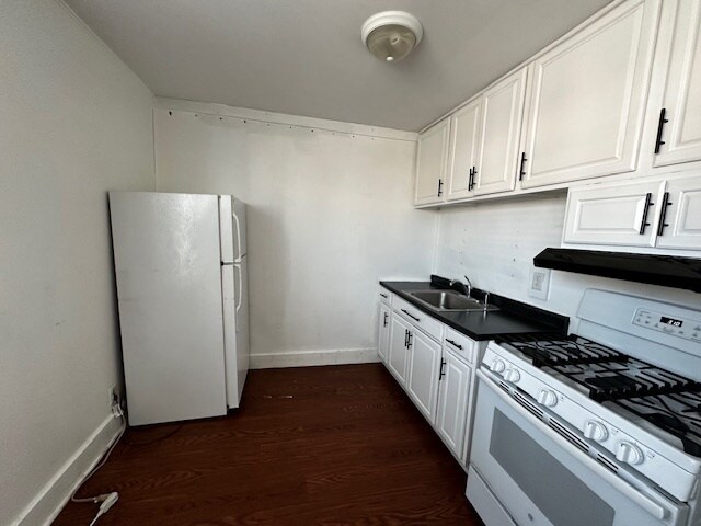 Building Photo - 23 S Dubuque St