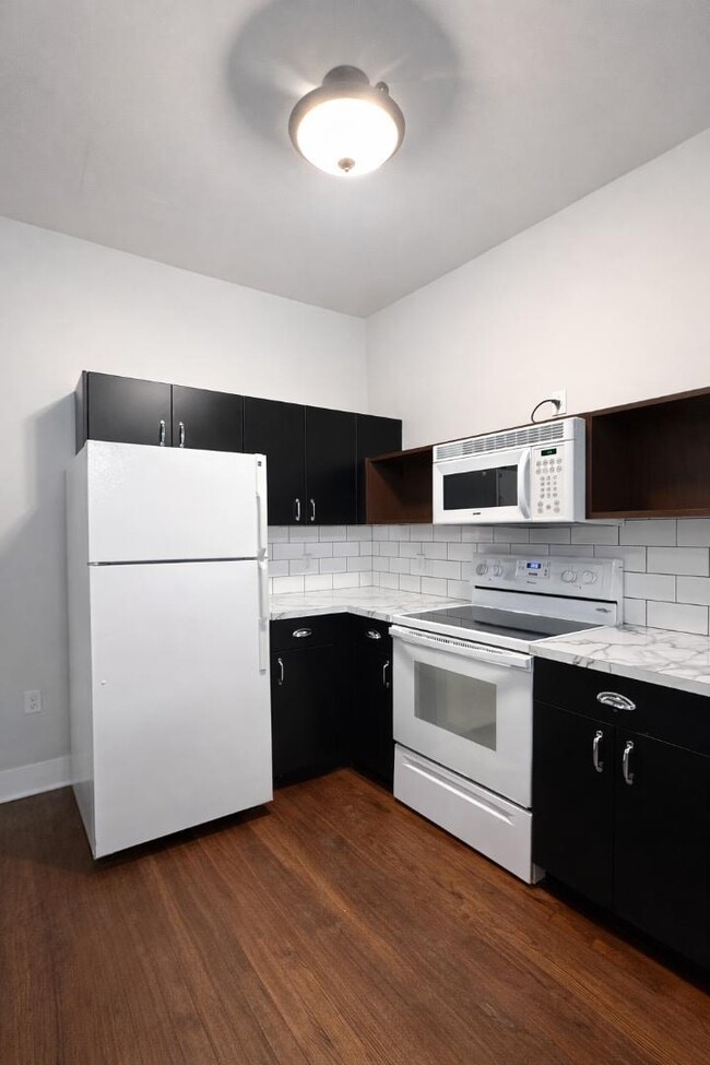 Building Photo - 1011 S 30th Ave