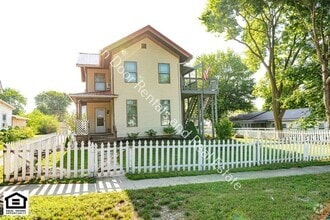 Building Photo - 460 S Elm St