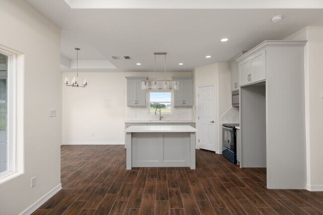 Foto del edificio - 3125 Fairway Dr