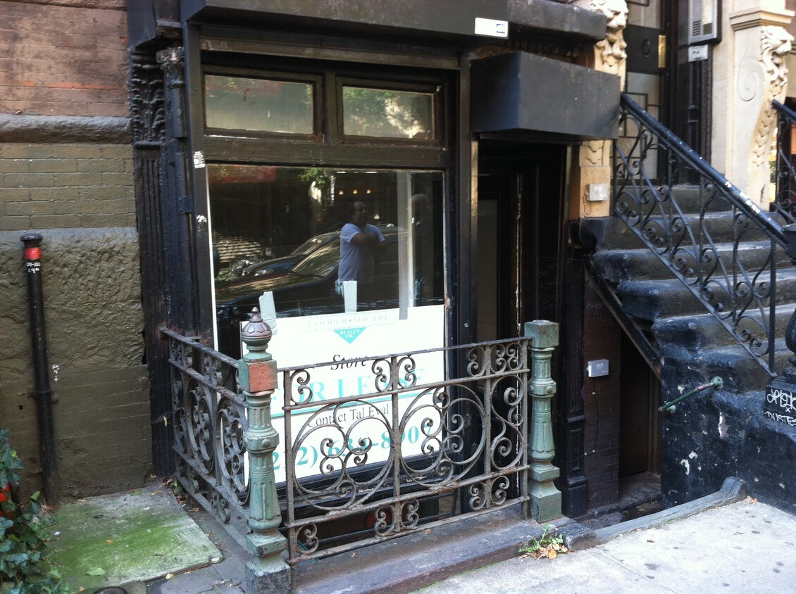 Foto del edificio - 126 E 4th St