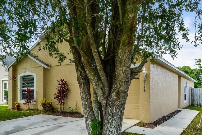 Building Photo - 12853 Parkbury Dr