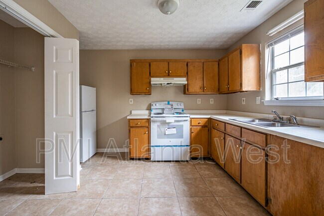 Foto del edificio - 10266 Stone St NW