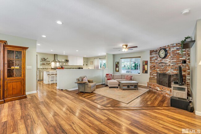 Building Photo - 1502 Foster Dr