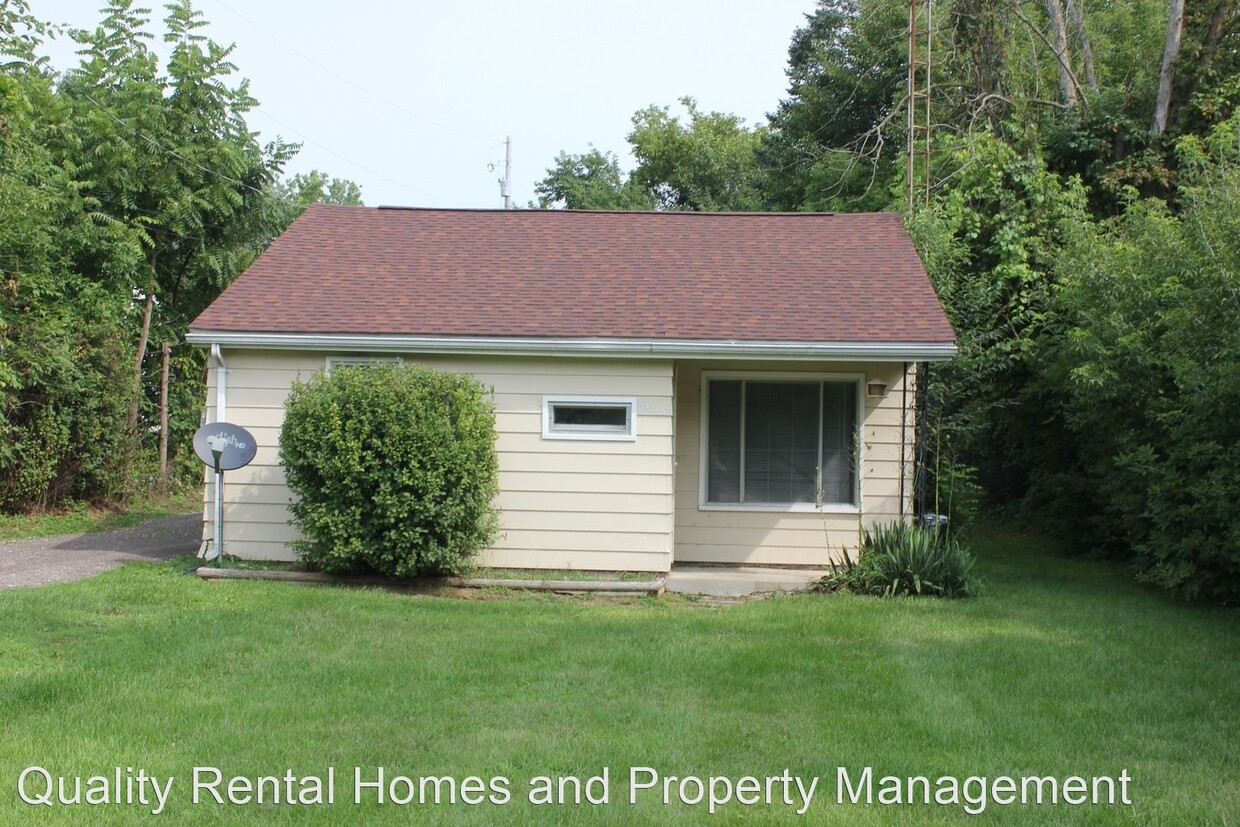 Primary Photo - 2 br, 1 bath House - 8155 E. Coldwater Rd.