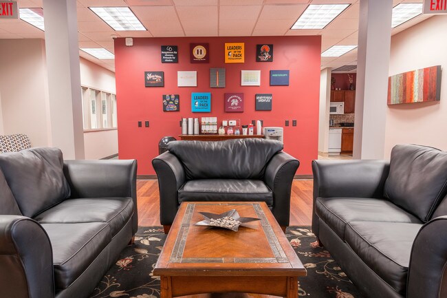 Honeyle Student Apartments Bloomsburg Pa Lobby Honeyle Student Apartments